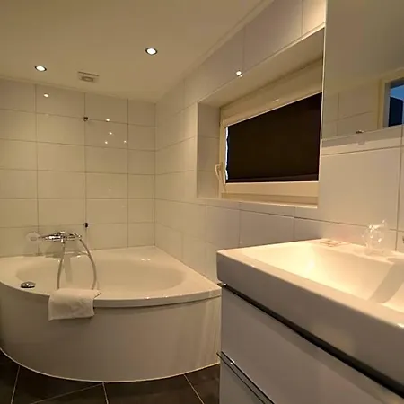Boutique De Rozenhof Hotel 3*