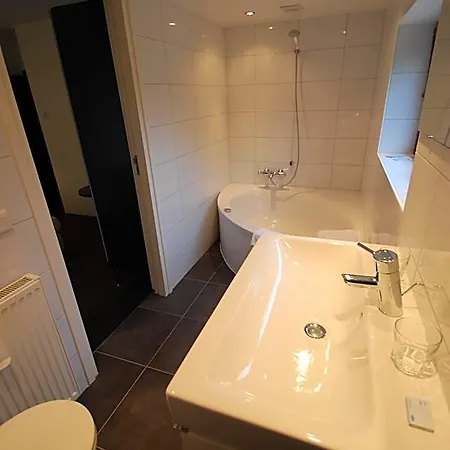 Boutique De Rozenhof 3* Heilig Landstichting