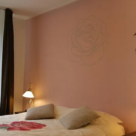 Hotel Boutique De Rozenhof 3*