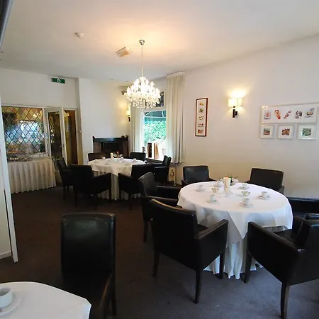 Boutique De Rozenhof فندق